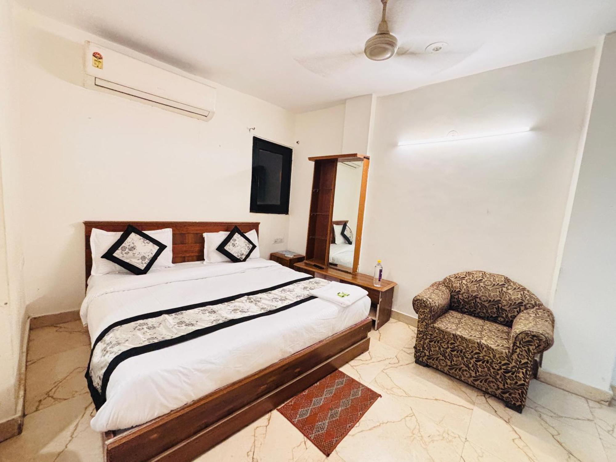 Hauz Khas Villa Neu-Delhi Exterior foto