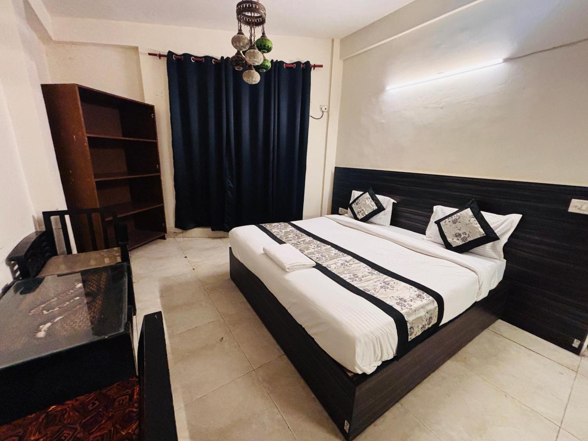 Hauz Khas Villa Neu-Delhi Exterior foto